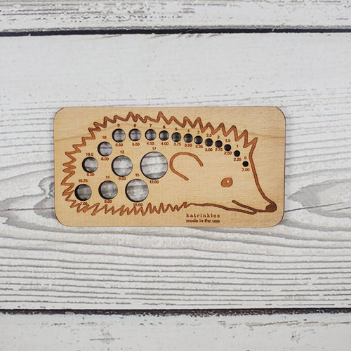 Hedgehog Knitting Needle Gauge